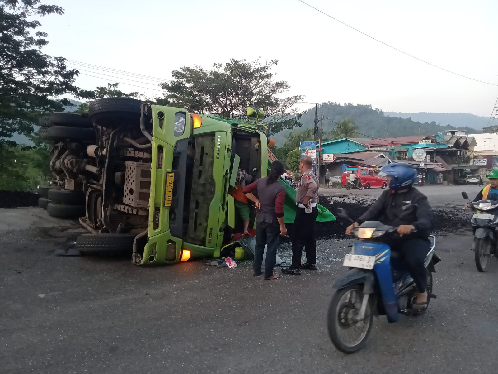 Kecelakaan Dumptruck Di daerah Indarung