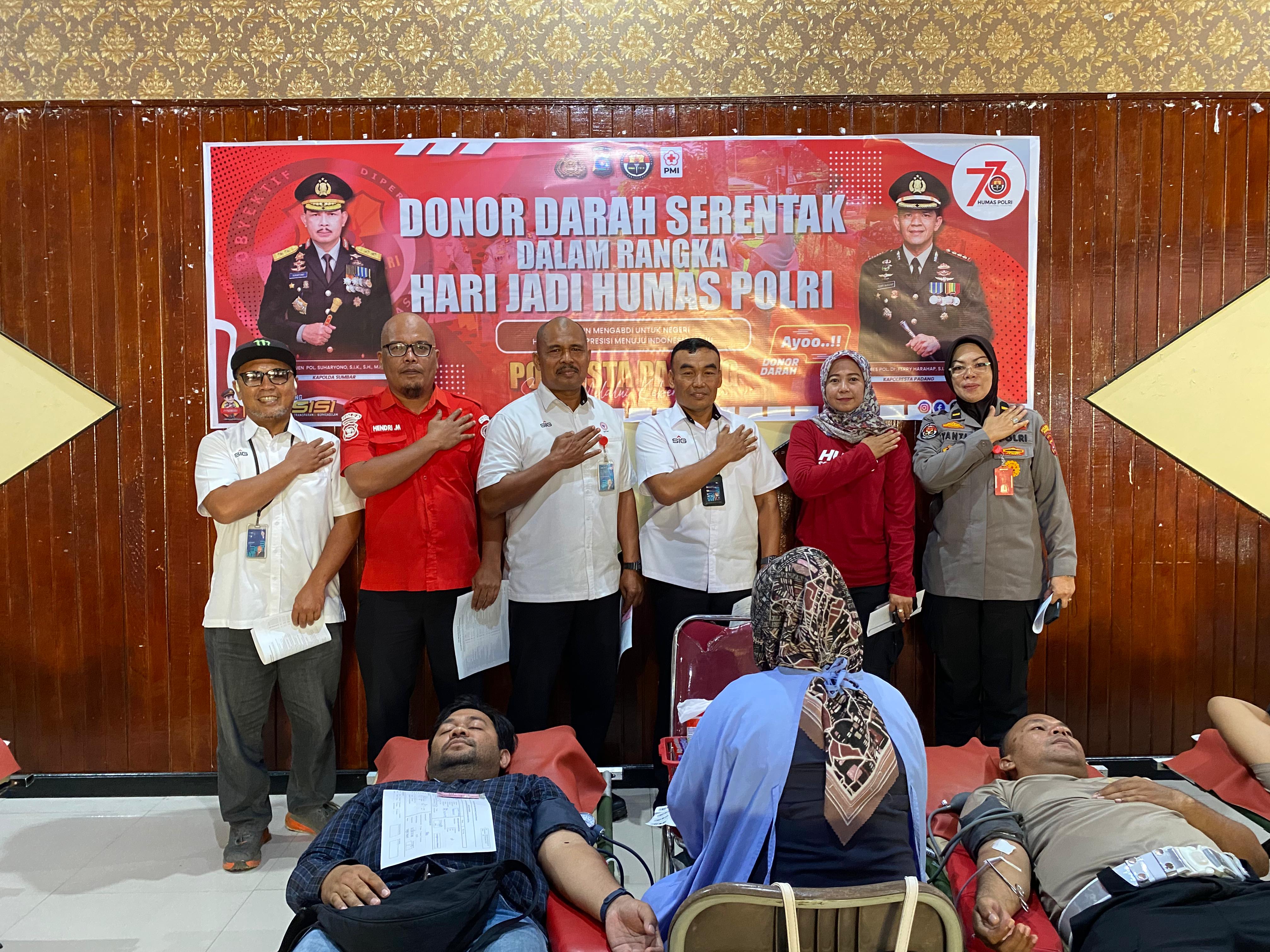 Polresta Padang Gelar Donor Darah dalam rangka Hari Jadi Humas Polri Ke-73