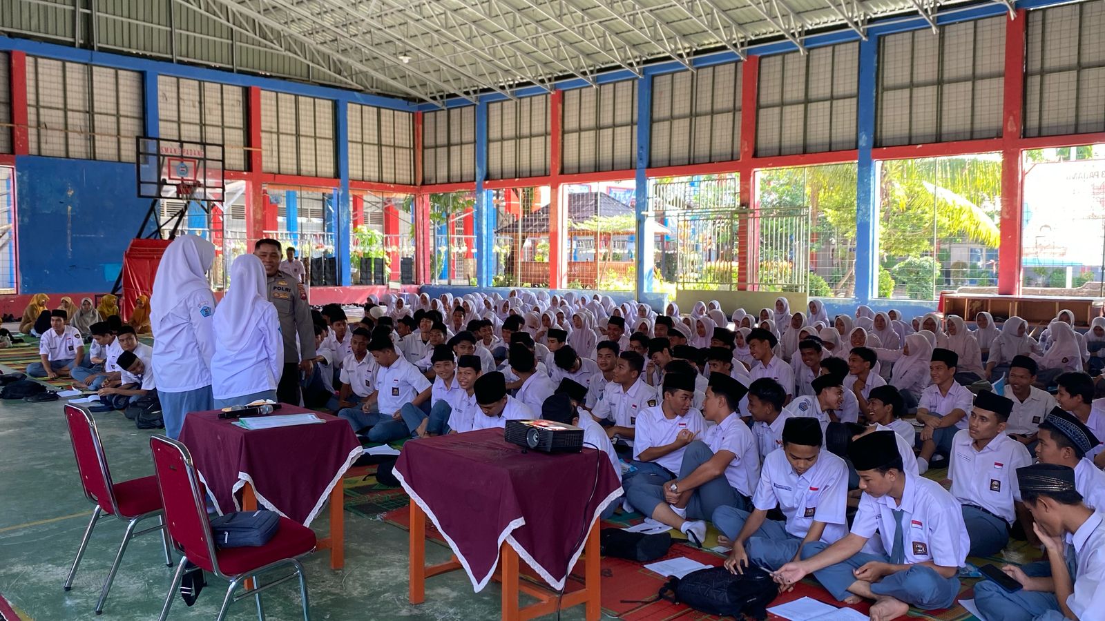 Bidhumas Polda Sumbar Gelar Sosialisasi Perilaku Menyimpang di SMAN 3 Padang